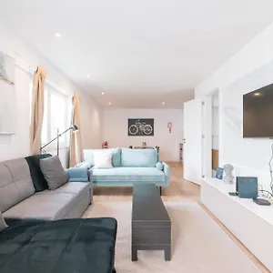 apt-duplex-near-belm.hotels-lisbon-portugal.com/